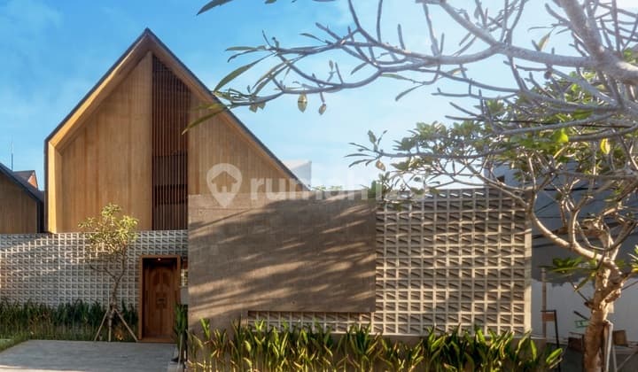 Brand New Modern 3 Bedrooms Villa For Rent At Ubud