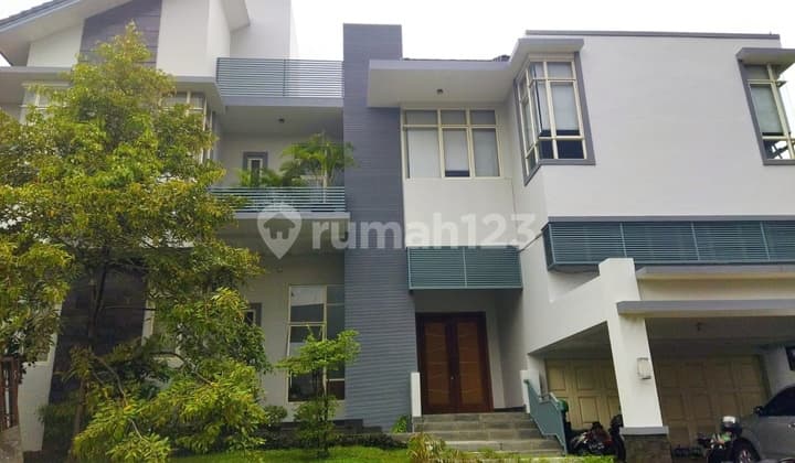 Dijual Rumah view danau di Vermont BSD City