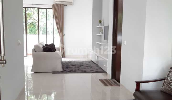 Disewakan Rumah Cantik, Bersih dan Terawat di Foresta BSD City.