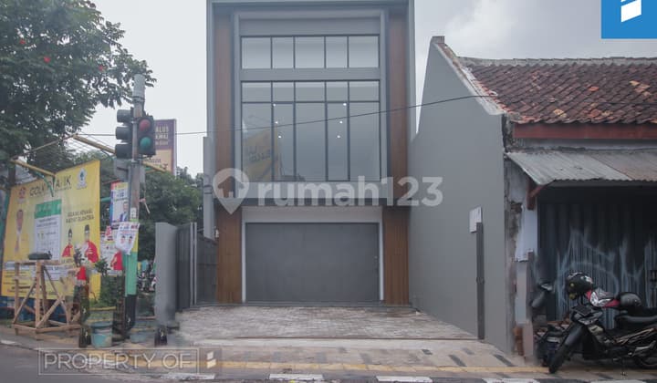 Ruko 2 Lantai Baru SHM Bandung Kota, Ada Passive Income dari Penyewanya !