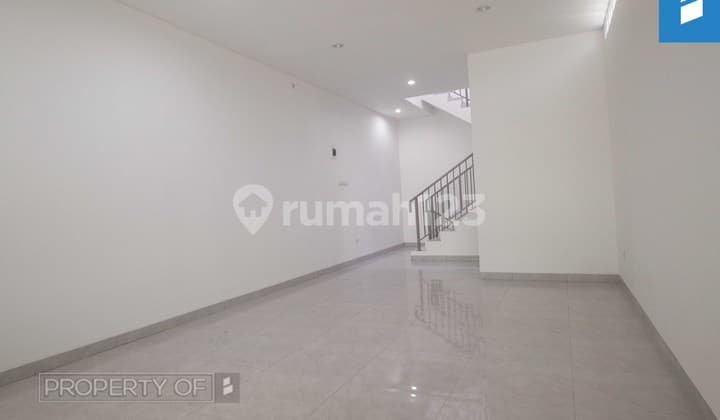 Ruko 3,25 Lantai Baru 130 M, Strategis Pusat Kota Bandung ! Free Sewa Tanah 120 m selama 2 tahun !
