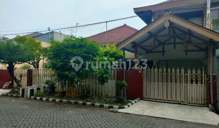 Dijual Rumah Hitung Tanah di Tenggilis Tengah I, Harga Nego