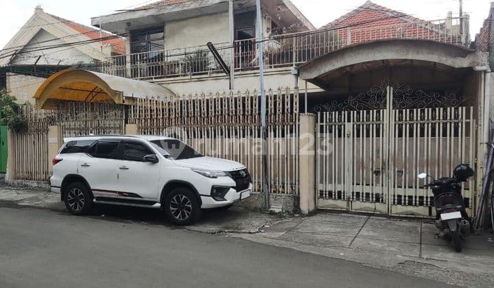 Affordable Vintage House for Sale in Central Surabaya