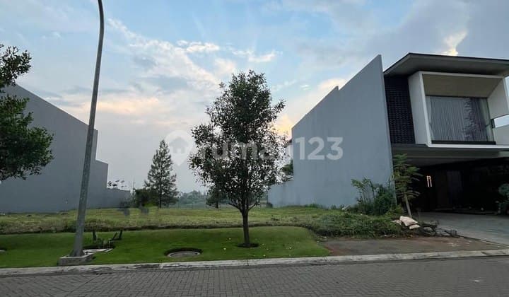 Kavling Siap Bangun Dengan View Danau Abadi Di Kota Baru Parahyangan
