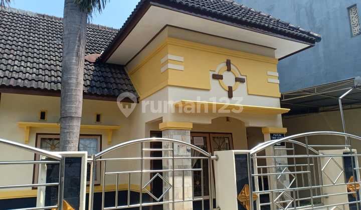 Rumah Cantik, Siap Huni, Dalam Kompleks Perumaham