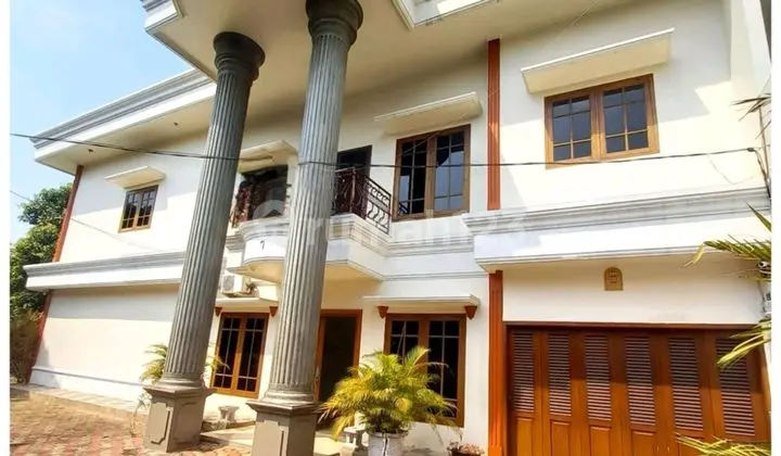 Rumah Mewah Klasik Harga Menarik