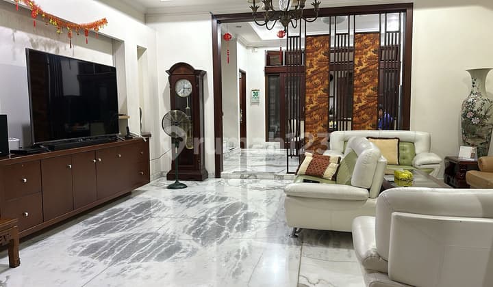 Di Juak Rumah Di Muara Karang Sudah Renovasi SHM - Sertifikat Hak Milik