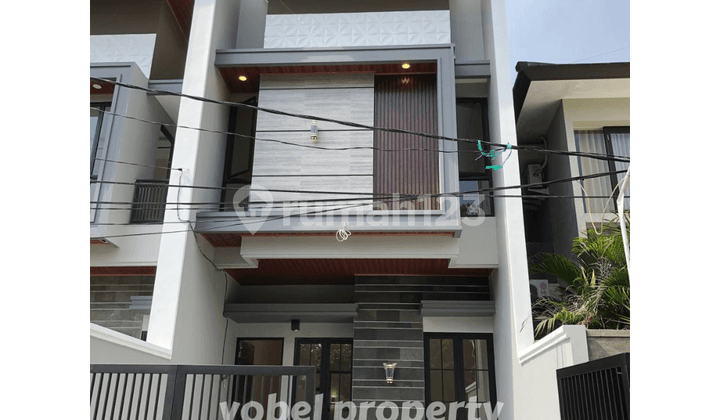 Rumah Baru One Gate System Manyar Jaya Surabaya