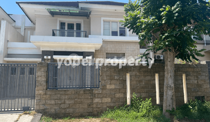 Rumah Minimalis Dua Lantai Puri Galaxy Surabaya