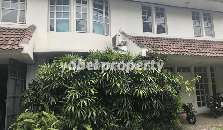 Rumah Asri Komersial Raya Jemursari Surabaya Cocok Untuk Cafe Kantor