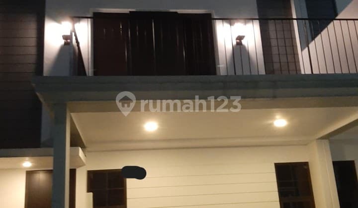 Dijual Rumah Mewah 7x10 Ada Attic Room Maison Wisteria, Cakung, Jakarta Timur, 004