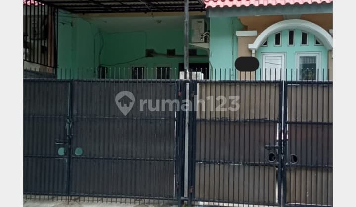Dijual Rumah Di Perumahan Duta Bumi 5 Kamar SHM Unfurnished 032