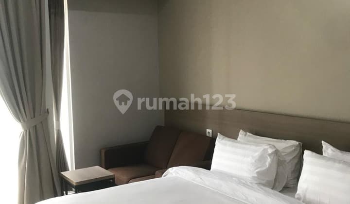 Disewakan Apartemen Luxury Grand Valore Studio Full Furnished (004)