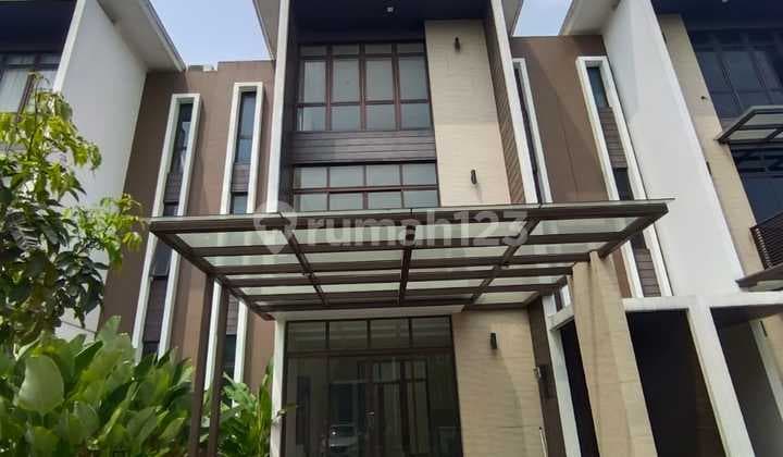 Rumah Mewah di Cluster Morizen Summarecon Bekasi