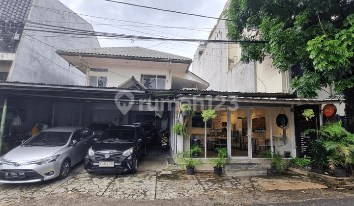 Rumah Hitung Tanah Area Komersil Di Kebayoran Baru, Jaksel
