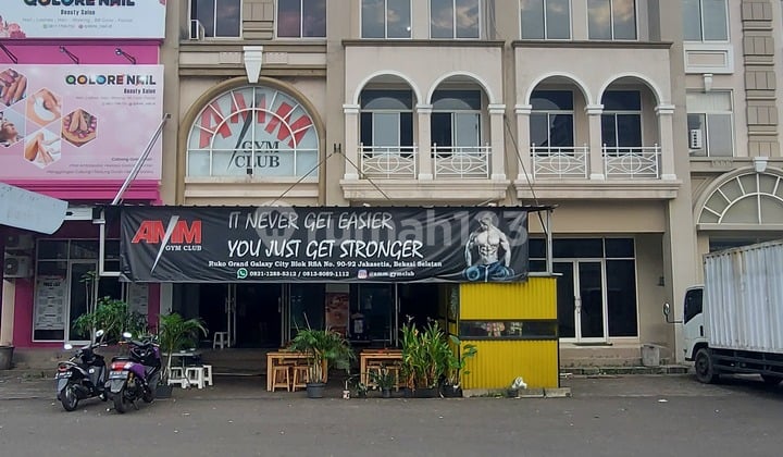 Ruko Gandeng, depan taman, parkir luas, HGB, di Grand Galaxy, Bekasi di Grand Galaxy City, Bekasi