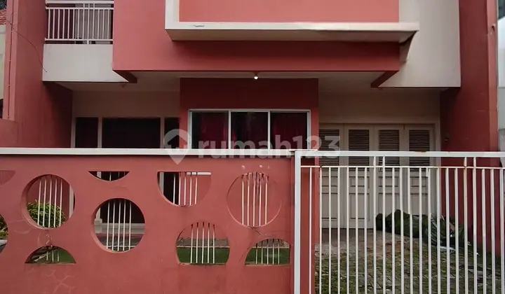 Rumah Bagus di Sunrise Garden, Jakarta Barat