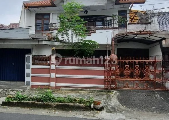 Rumah + Kios Pinggir Jalan Tanjung Duren, Jakarta Barat