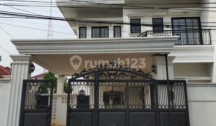 New House Ready to Occupied at Kav DKI Meruya, West Jakarta