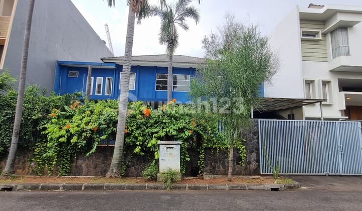 Rumah Luas Bagus Di Puri Indah, Jakarta Barat