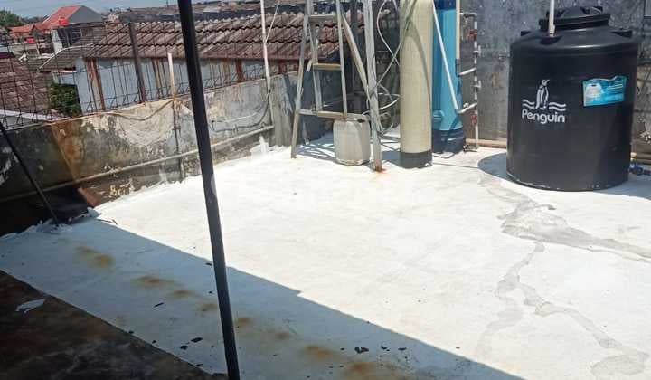 Rumah Siap Huni 2,5 Lantai di Taman Cibaduyut Indah
