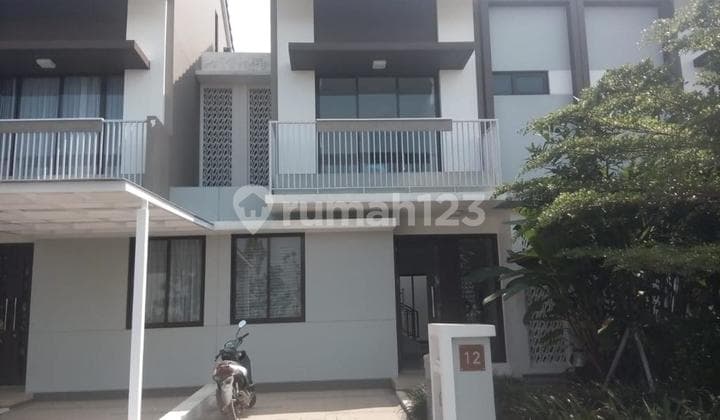 Rumah Bagus Semi Furnished Di Summarecon Bandung