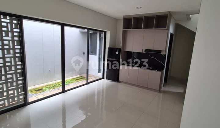 Rumah Baru Jual Segera di Genova Summarecon