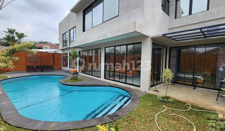 Dijual rumah siap huni cluster meditrania Sentul city