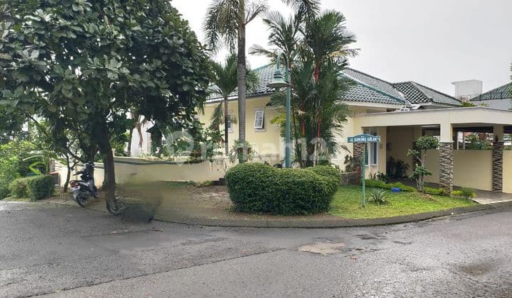 Dijual rumah hook sertifikat bgh Sentul city