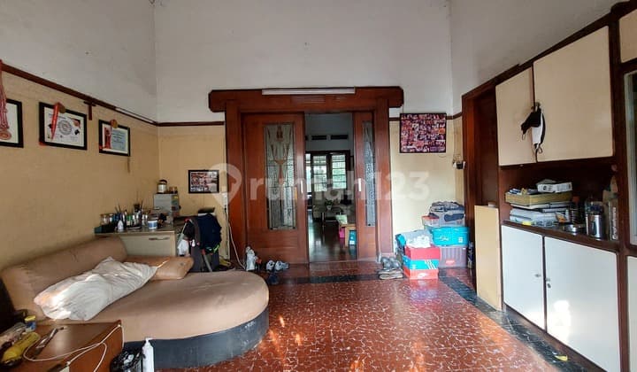 Jual Rumah Asri Sayap Pasirkaliki Dekat Istana Plaza Mall