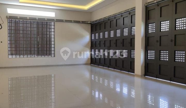 Rumah Bangunan Baru Setra Duta Bandung