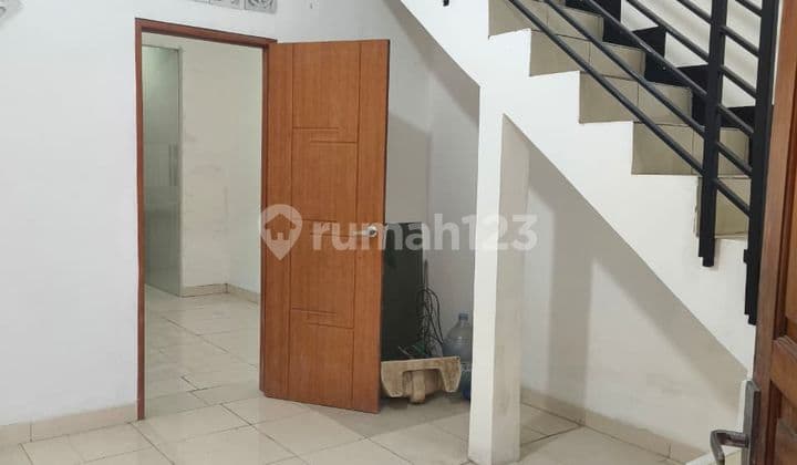 Rumah SHM 3 Lantai Jamika , Pagarsih Bojongloa Kaler Bandung Dekat Mall