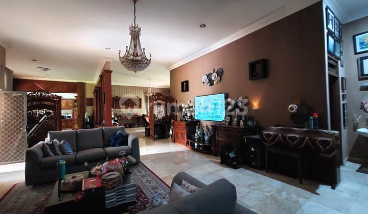 Rumah Karang Layung Sukajadi Dekat Pvj Bandung, Area Cafe dan Hunian , Halaman Luas