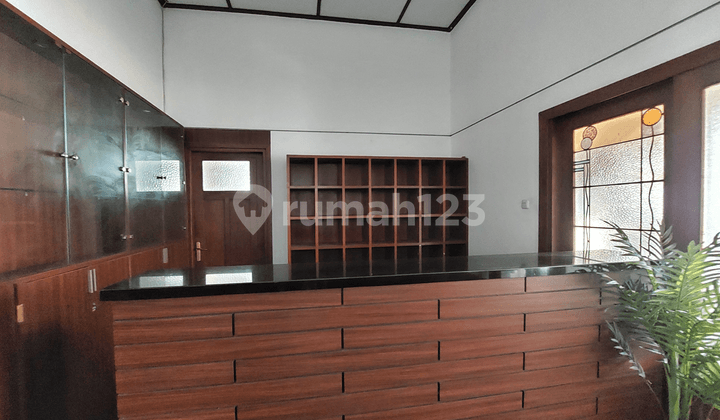 Ruang Usaha Untuk Kantor Atau Keperluan Bisnis Di Cipaganti Mainroad Bandung