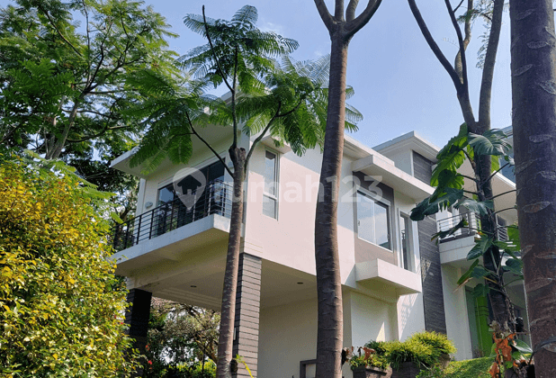 beli tanah bonus Villa mewah Dago Giri Bandung Utara