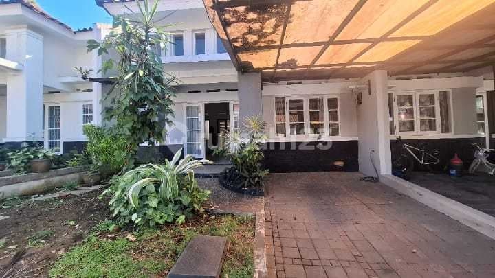 Rumah butuh renovasi Banyak Sumba Kota Baru Parahyangan KBP Bandung