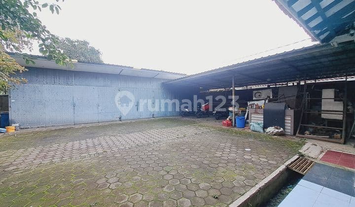 RUANG USAHA RUMAH DI MAINROAD GRAND HOTEL LEMBANG LOKASI STRATEGIS