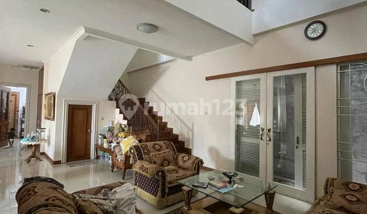 Rumah 2 Lantai Hadap Barat Alamanda Dago Permai Tubagus Ismail Bandung , Dekat Itb