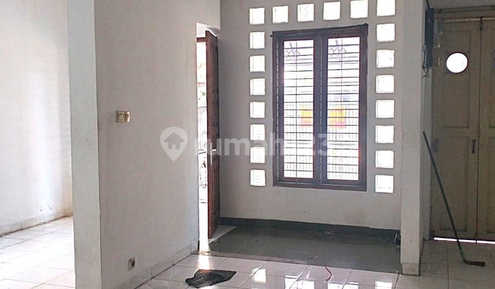 RUMAH DEKAT KAMPUS SAYAP CIHAMPELAS BANDUNG WETAN , TENGAH KOTA