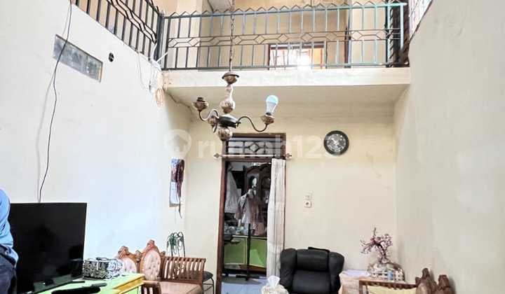 Jual Rumah Bagus Lokasi Strategis Harga Nego di Sudirman