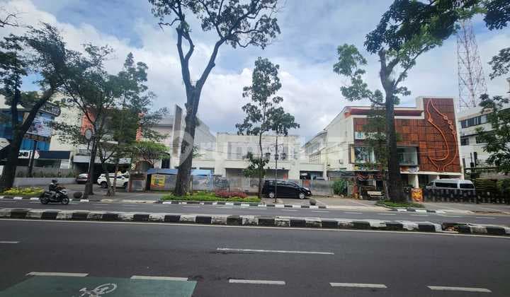 Dijual Ruang Usaha Lokasi Bagus di Mainroad Ir H Juanda