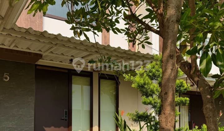 Lux, Lengkap, Nyaman Siap Huni Rmh Rasa Liburan di Kbp