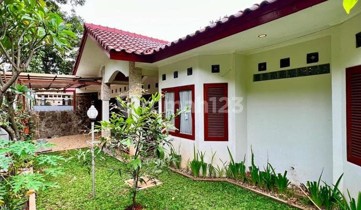 Rumah Mewah Tanah Luas dalam Cluster Area Asri