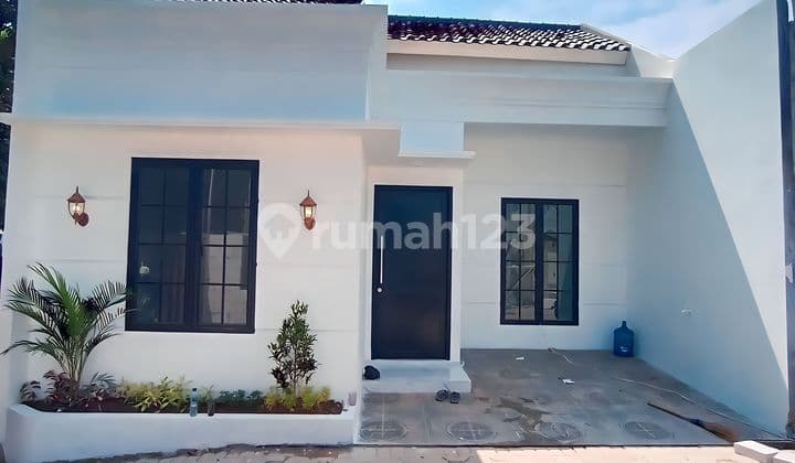 Rumah Manis Lokasi strategis dekat tol Kukusan