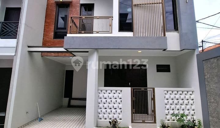 Rumah Manis Hanya 5 menit ke tol Sawangan
