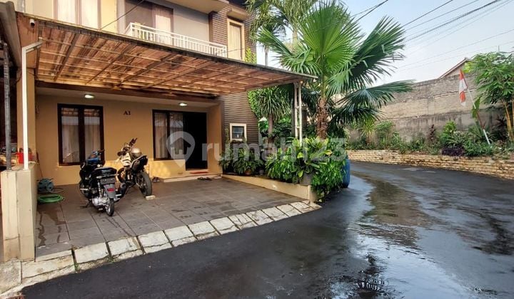 Rumah Manis Lokasi Strategis Posisi Hook Dalam Cluster