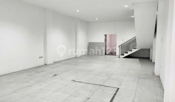 Ruko Luas 2,5 Lantai Hadap Selatan Di Mekarwangi