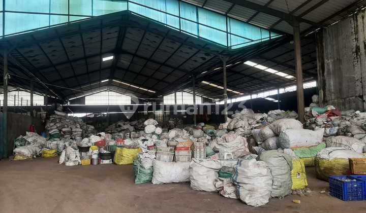 For Sale Factory/Warehouse Spacious in Cibolerang Bandung