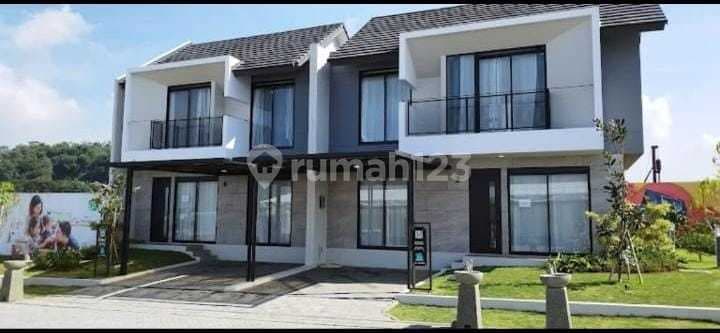 New House in Tatar Punawangi, Kota Baru Parahyangan