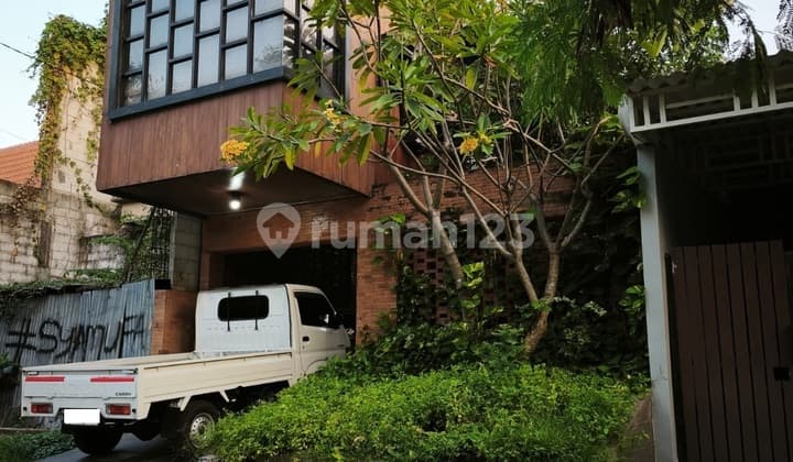 Dijual Rumah Tengah Kota di Gayungsari Barat Dekat Royal Plaza